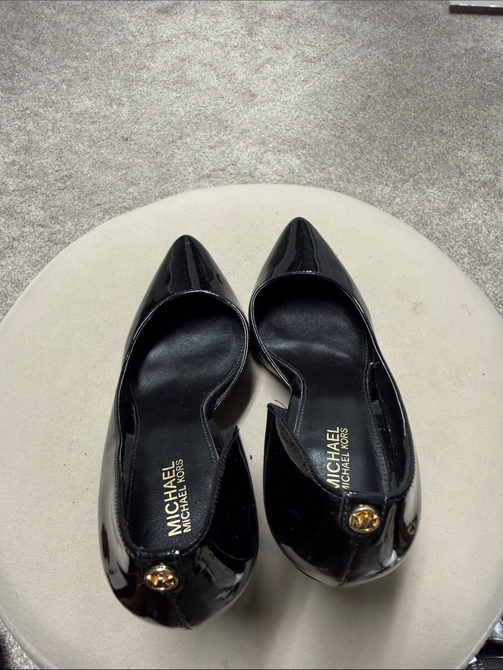 MICHAEL Michael Kors Black Patent Pointed Toe Pumps with Logo Accent - Picture 3 of 4